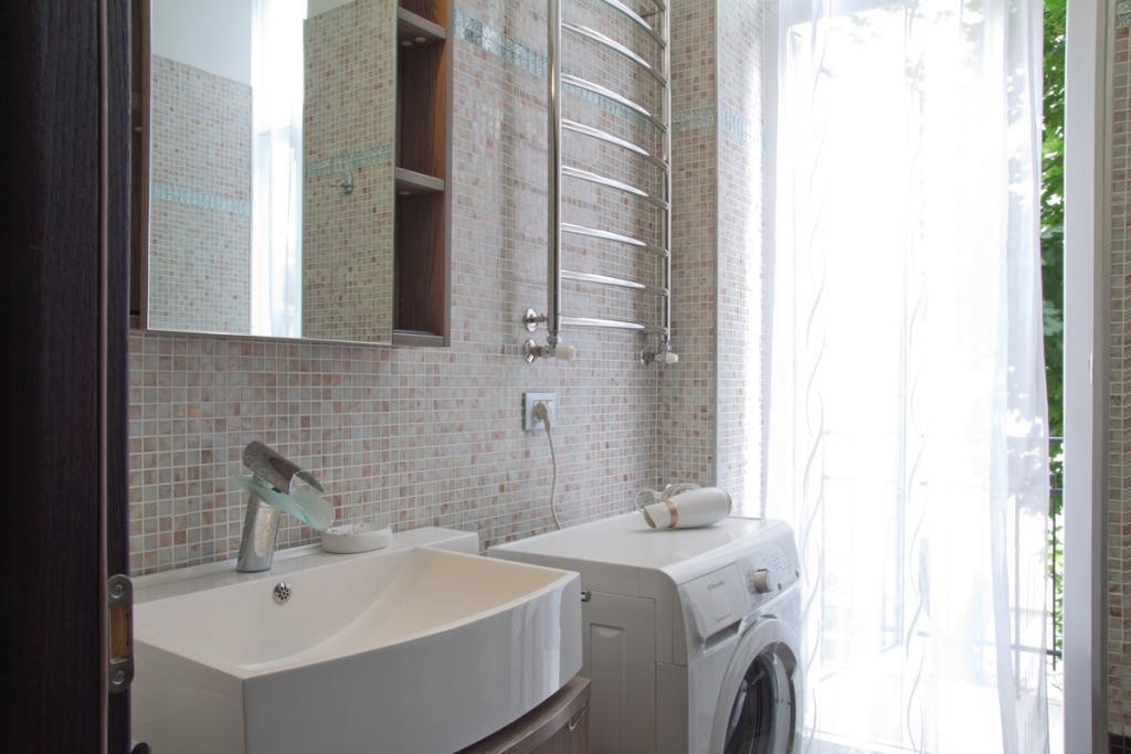 Your Comfortable Stay In Apartment Next To Opera House Lviv Exterior photo